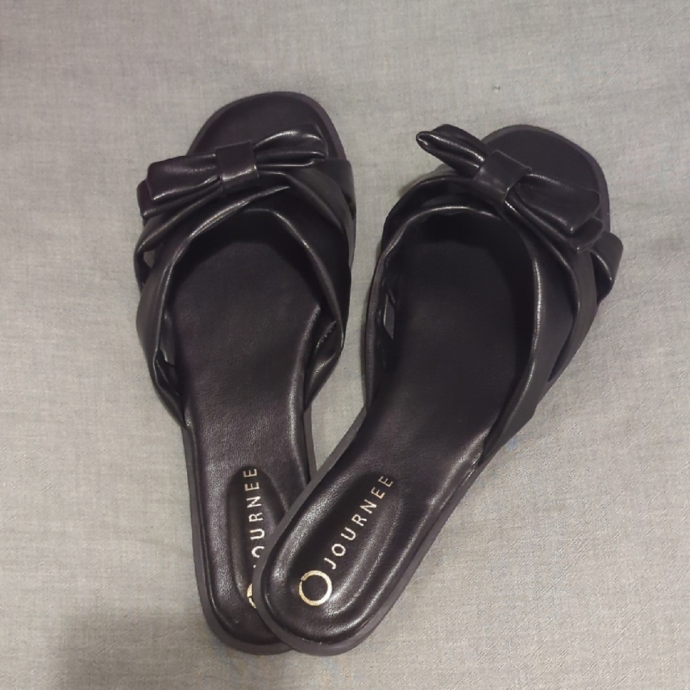Journee Prylin Black Bow Sandals, Size 11